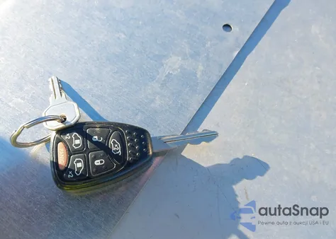 2007 Dodge Grand Caravan Sxt from USA, damaged, VIN 2D4GP44L47R213042